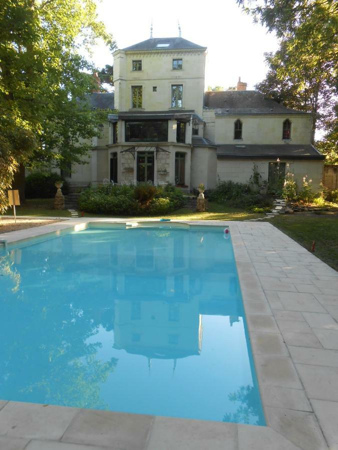 Clos Du Bois Brard B&B 쏘뮤흐 외부 사진